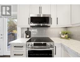 26 Miranda Avenue, Toronto, ON M6E4G2 Photo 11