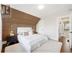 26 Miranda Avenue, Toronto, ON M6E4G2 Photo 16