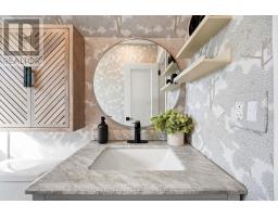26 Miranda Avenue, Toronto, ON M6E4G2 Photo 21