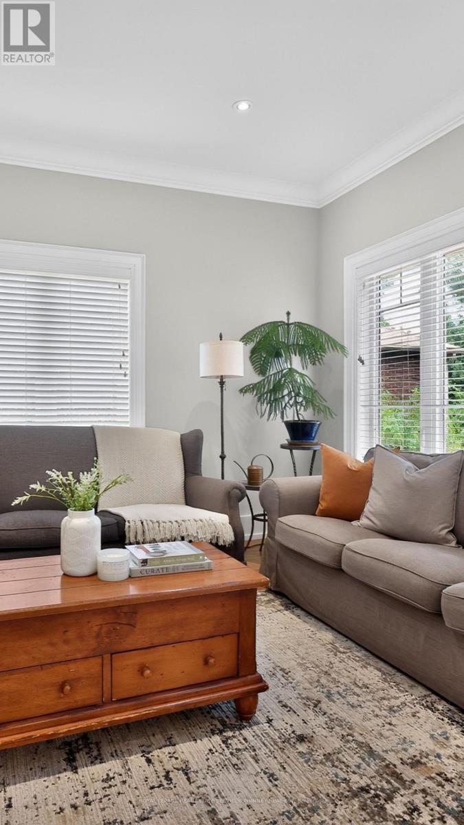 21 Cumberland Drive, Mississauga, ON photo 18