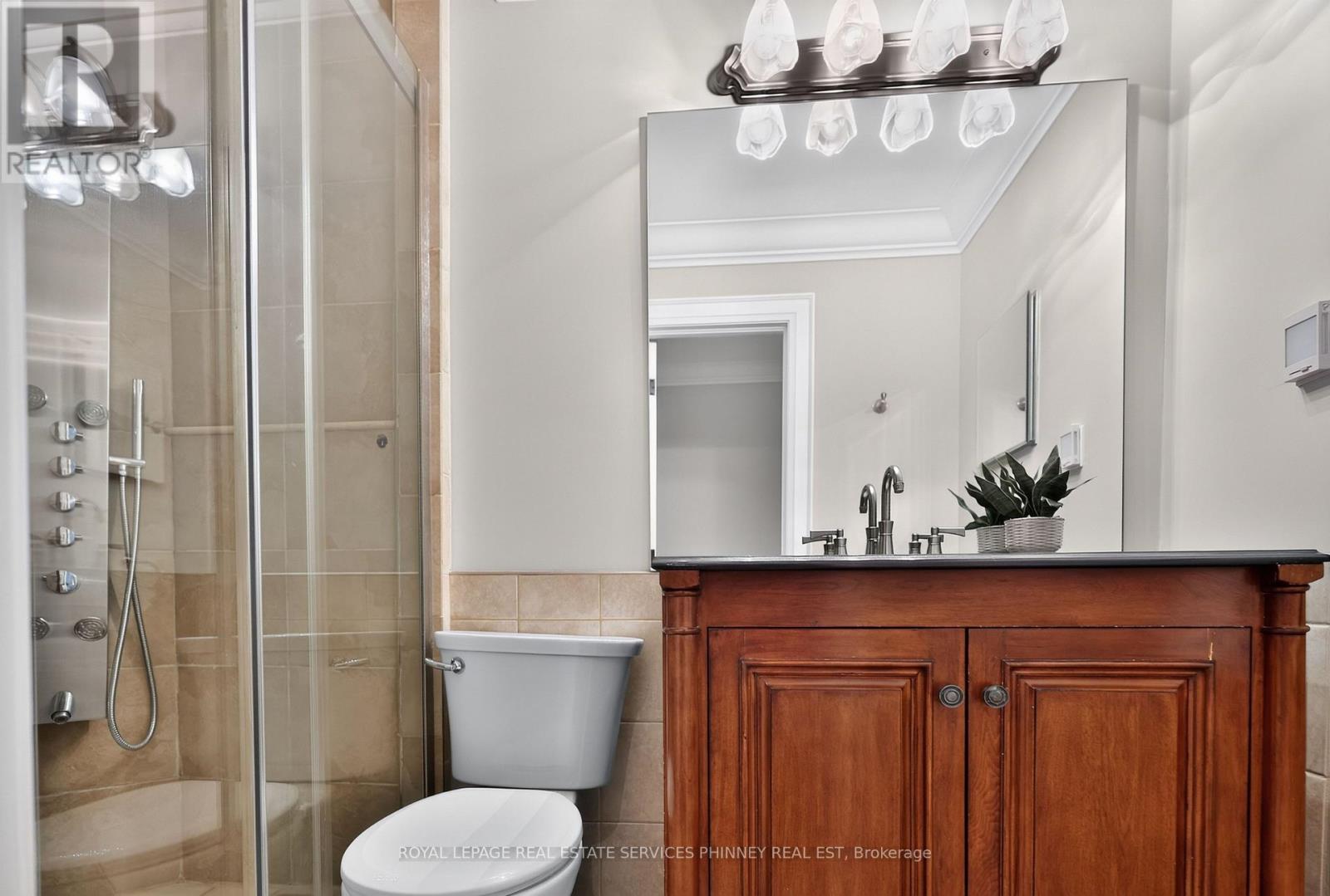 21 Cumberland Drive, Mississauga, ON photo 19