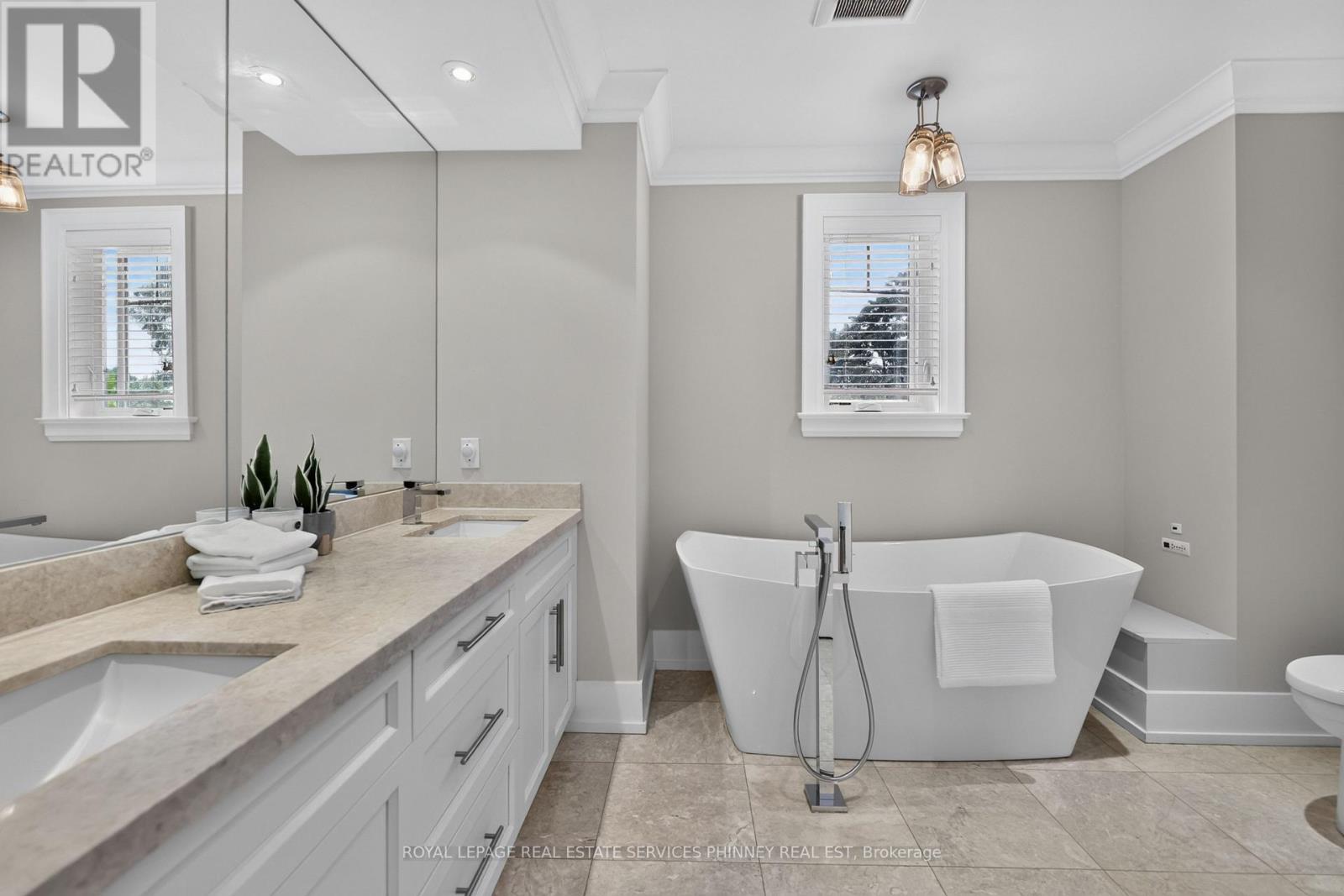 21 Cumberland Drive, Mississauga, ON photo 25