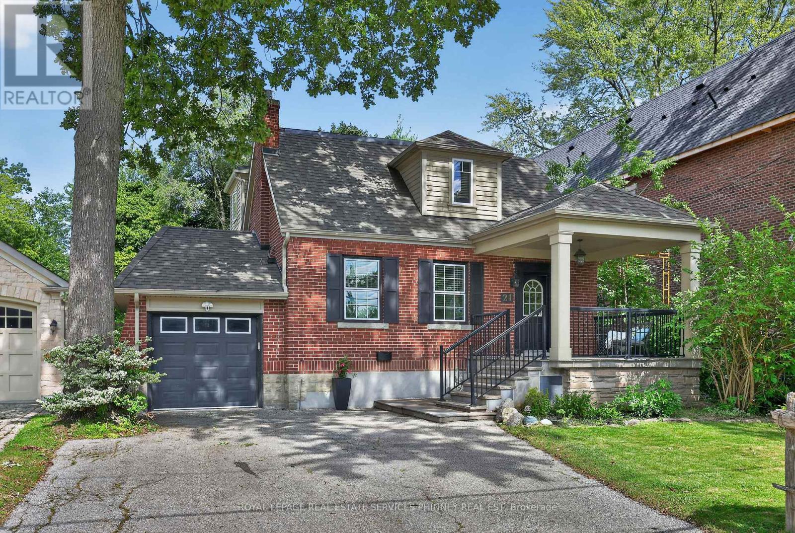 21 Cumberland Drive, Mississauga, ON photo 3