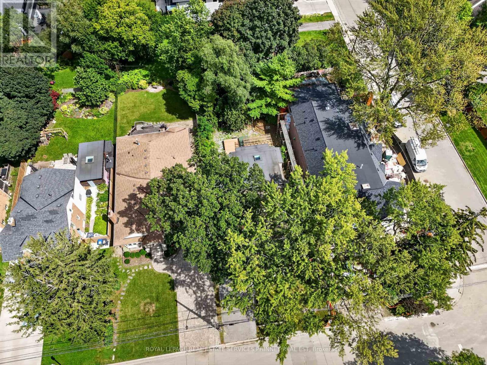 21 Cumberland Drive, Mississauga, ON photo 42