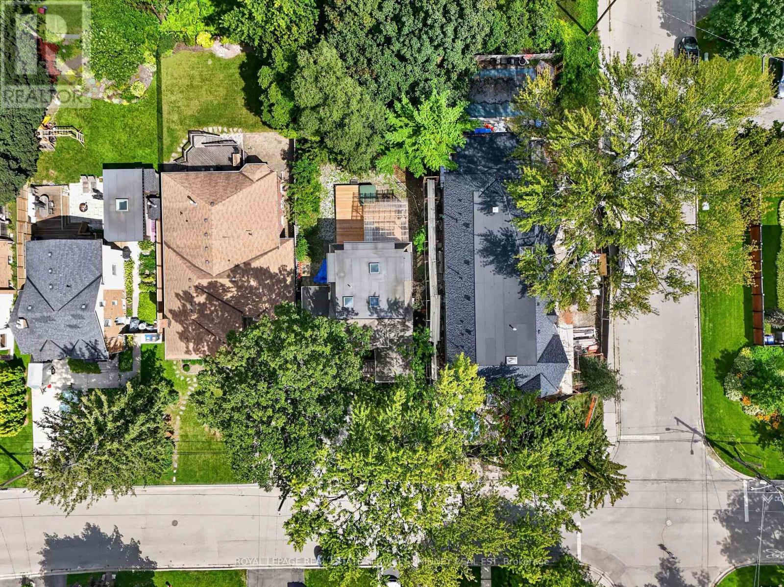 21 Cumberland Drive, Mississauga, ON photo 45