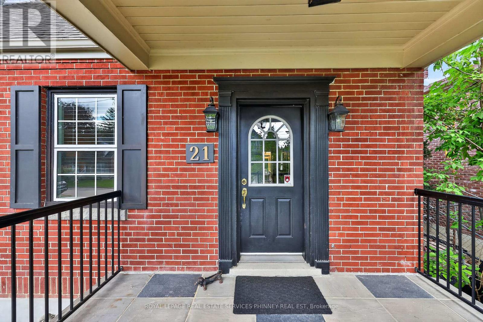 21 Cumberland Drive, Mississauga, ON photo 5