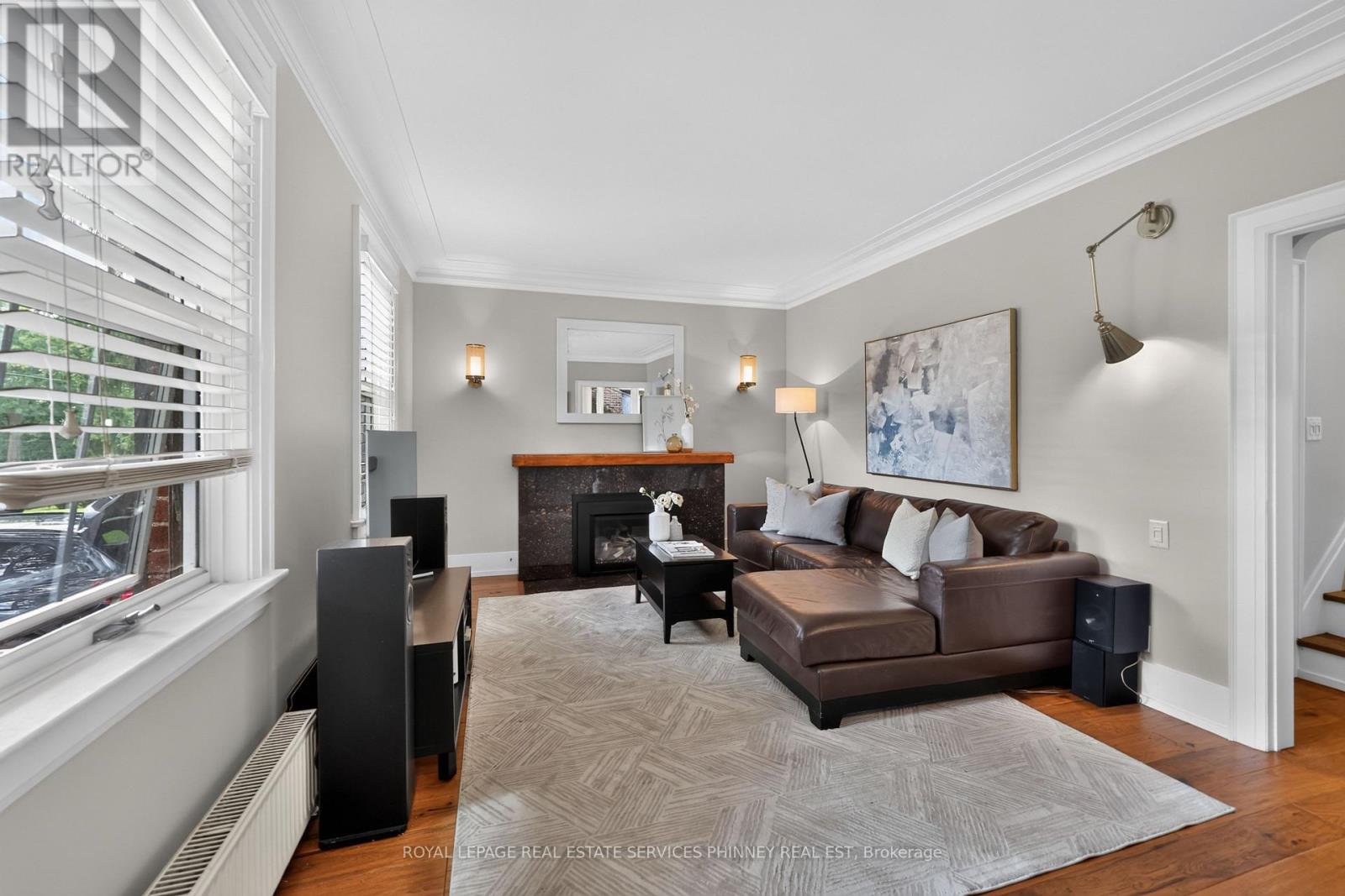 21 Cumberland Drive, Mississauga, ON photo 7