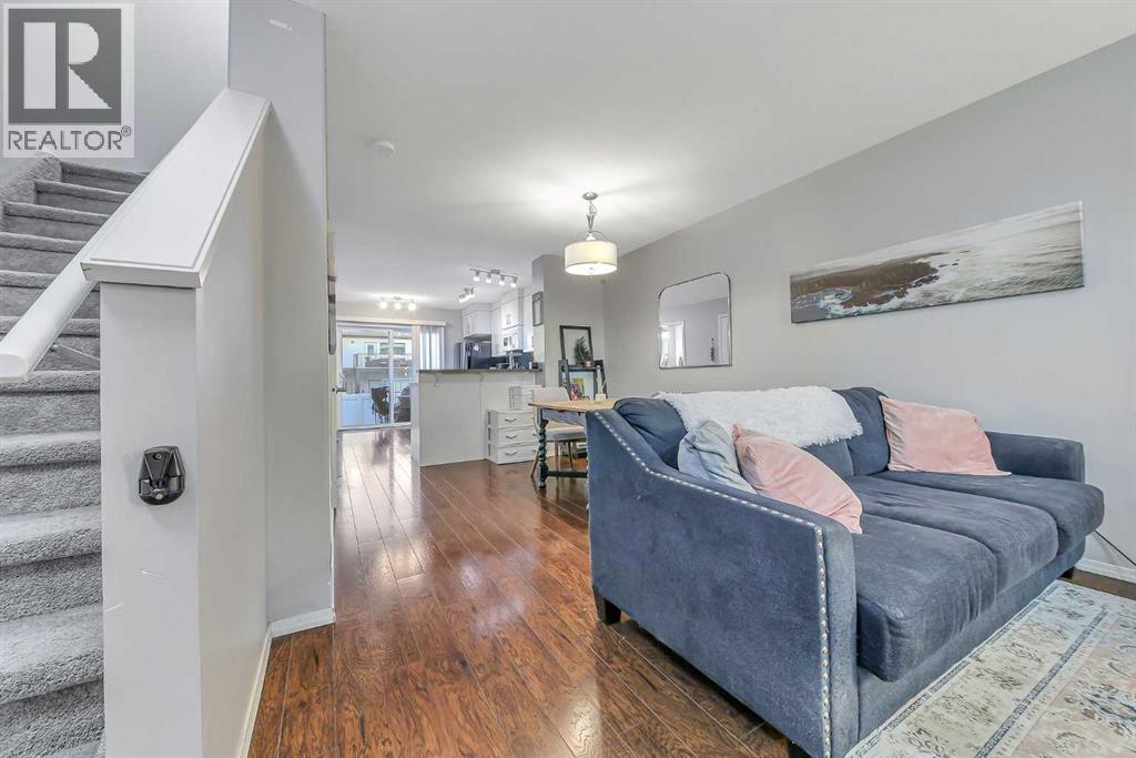 302, 339 Viscount Drive, Red Deer — photo 3