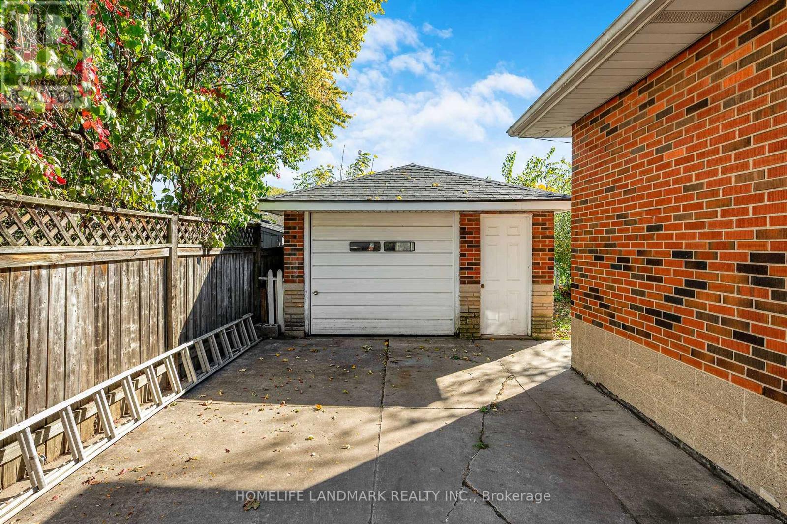 135 Howard Avenue, Hamilton, ON photo 31