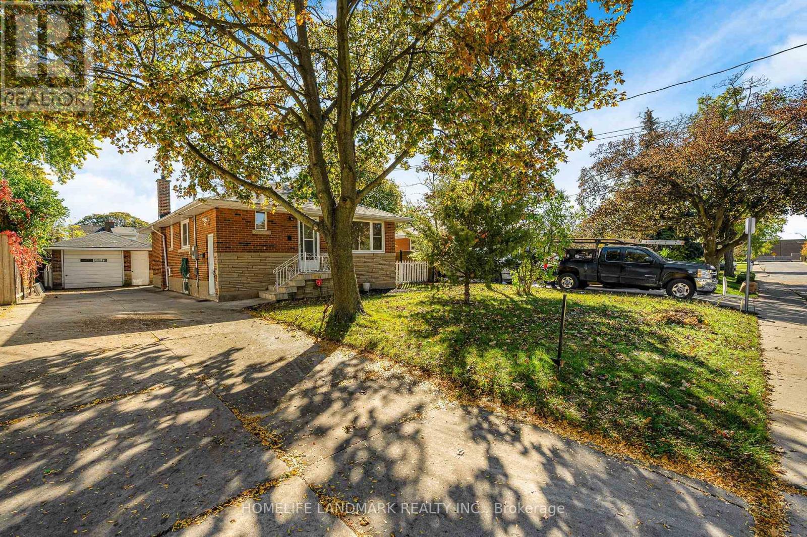 135 Howard Avenue, Hamilton, ON photo 4