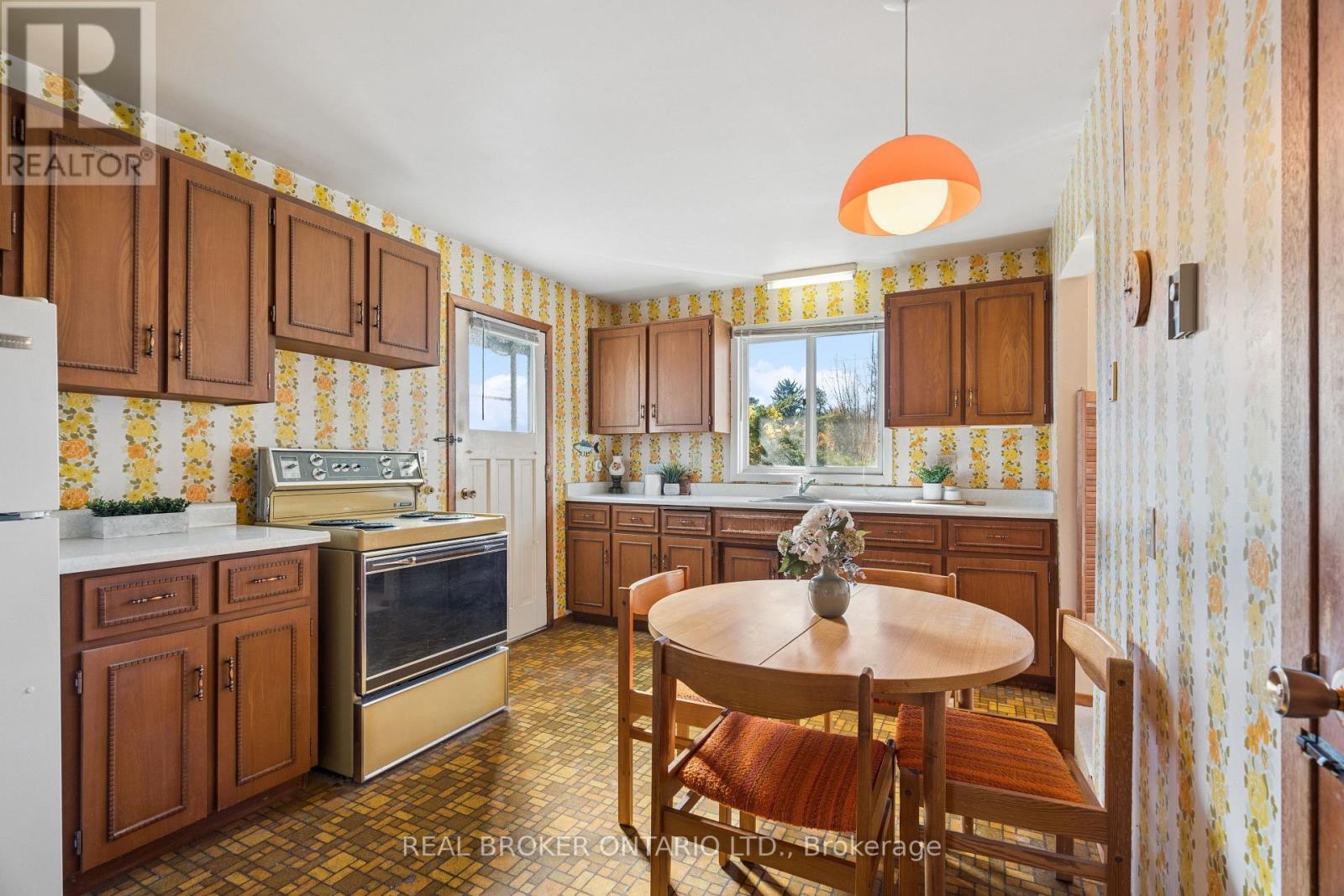 8350 Hwy 7 Highway, Guelph/Eramosa, ON photo 16