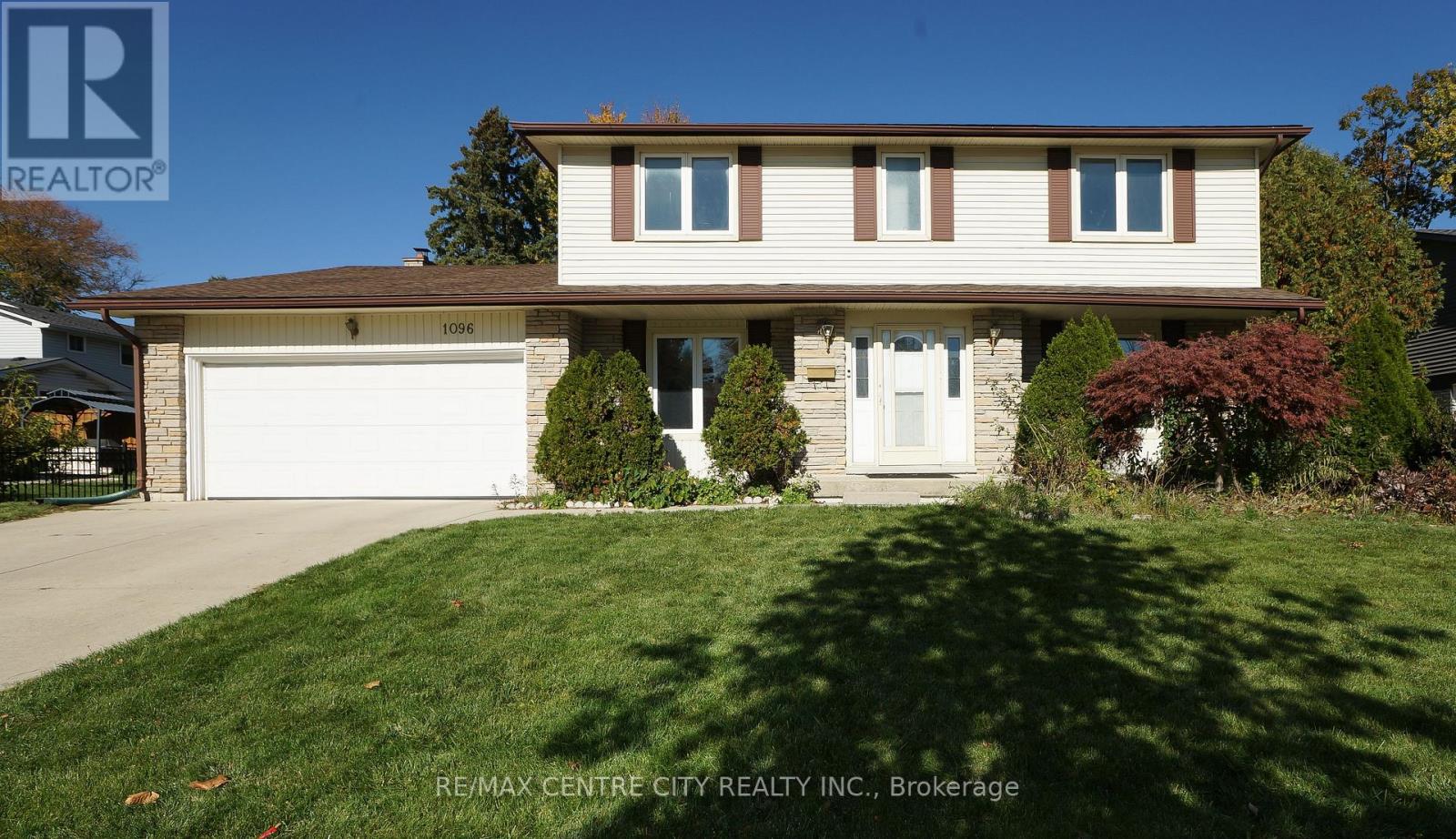 4 bedroom Single Family exterior, 1096 Viscount Road, Westmount, London, Ontario