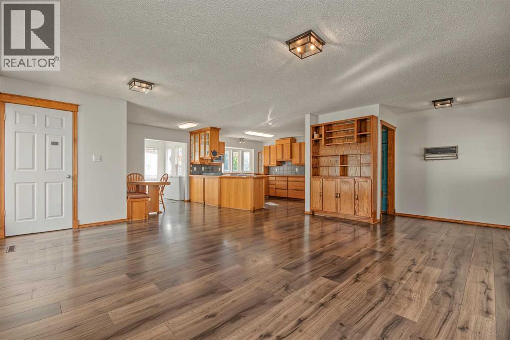 9907 85 Avenue, photo 9 of 32