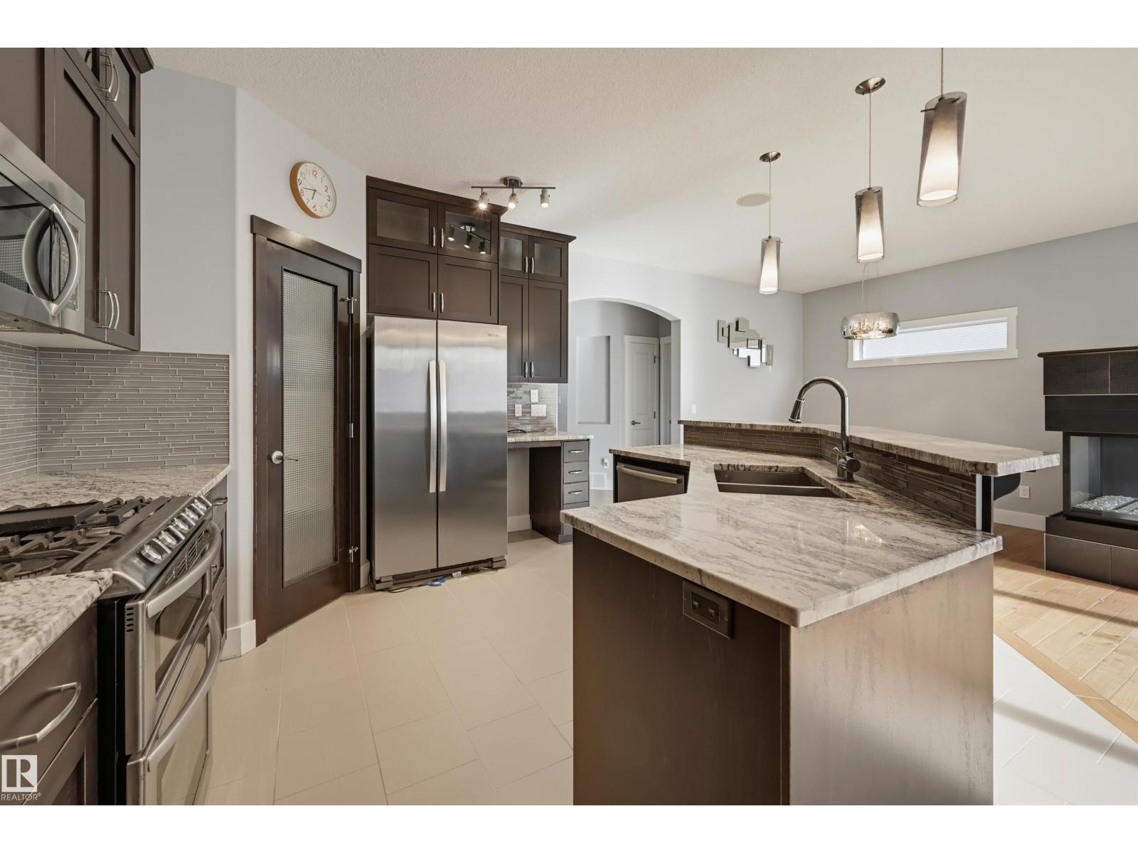 10513 75 AV NW, Edmonton — photo 20