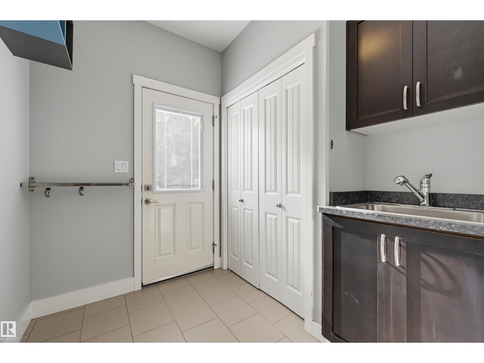 10513 75 AV NW, Edmonton — photo 21