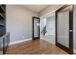 Bedroom 2 - 10513 75 Av Nw, Edmonton, AB T6E1J5 Photo 7