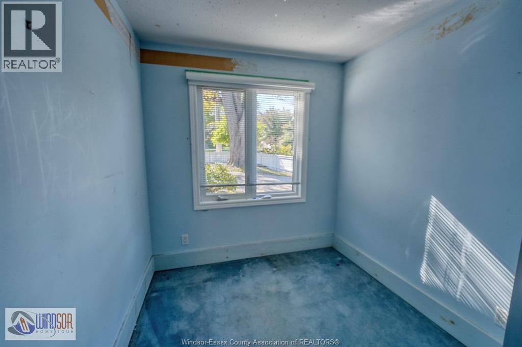 9906 RIVERSIDE DRIVE East - 32