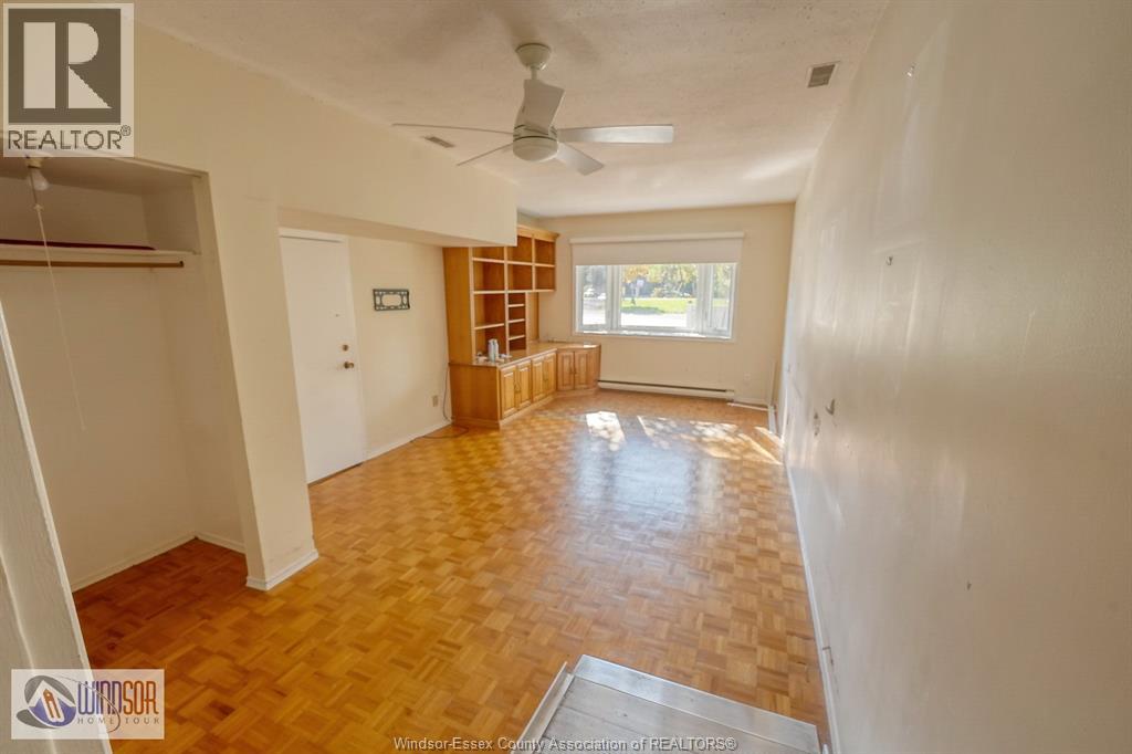 9906 RIVERSIDE DRIVE East - 33