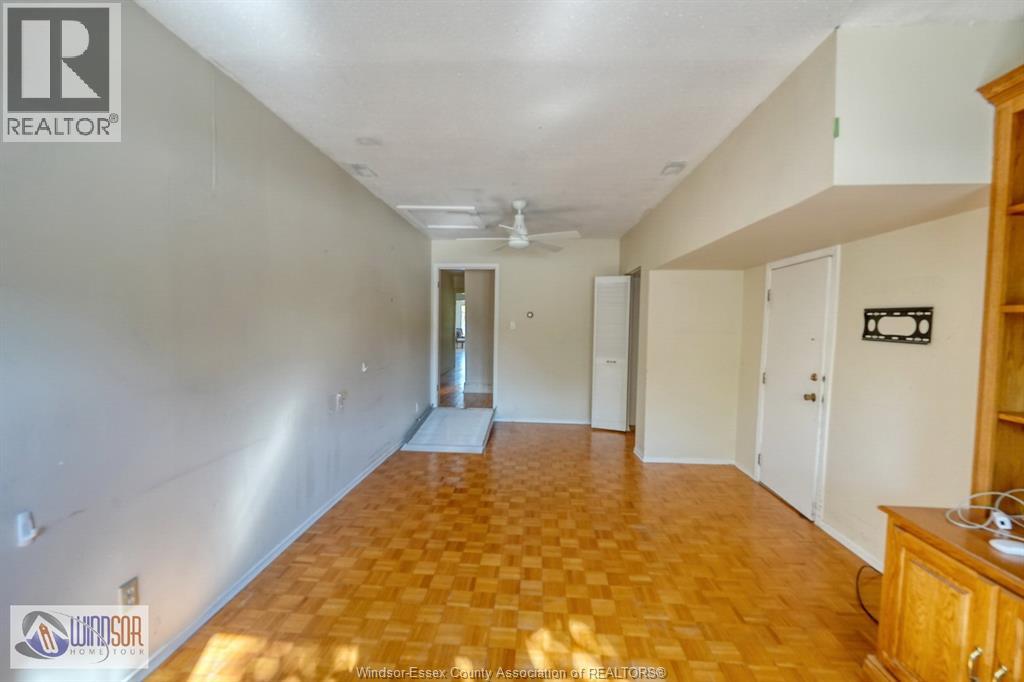 9906 RIVERSIDE DRIVE East - 34