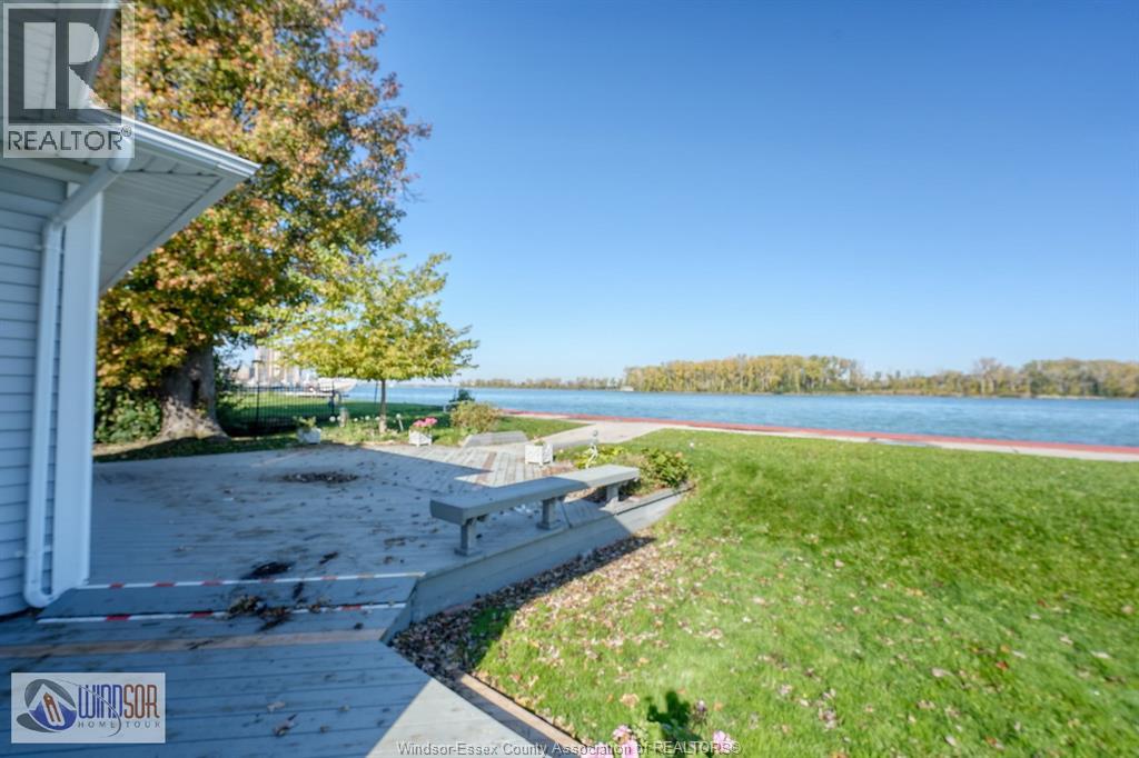 9906 RIVERSIDE DRIVE East - 42