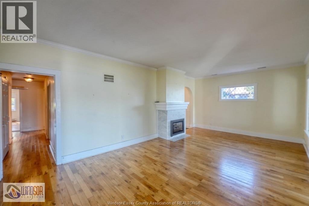 9906 RIVERSIDE DRIVE East - 8