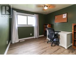 718 Birchwood Drive, Midland, ON L4R2P7 Photo 23