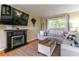 Laundry room - 718 Birchwood Drive, Midland, ON L4R2P7 Photo 9