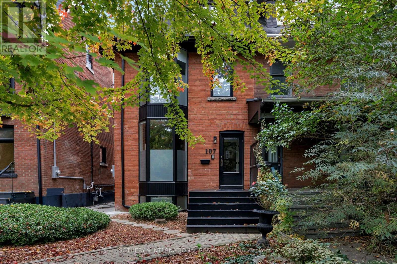 107 Macpherson Avenue, Toronto, ON photo 1