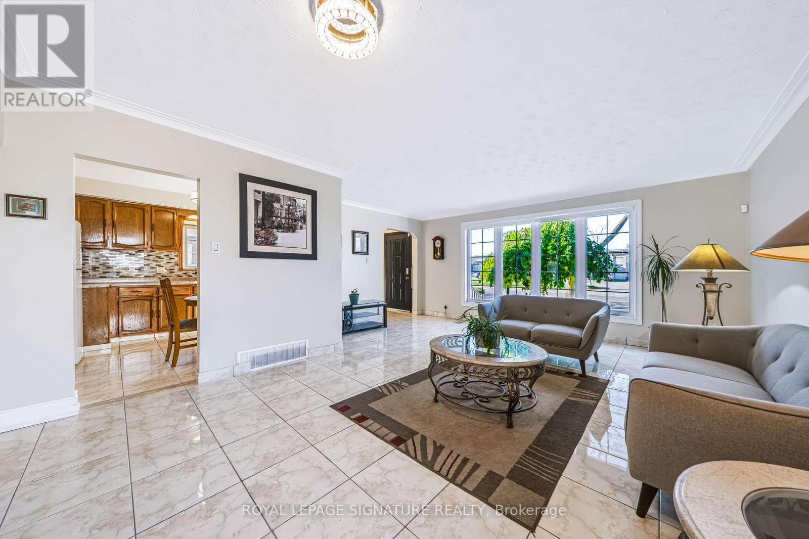 1377 Birchmount Road, Toronto, ON photo 10