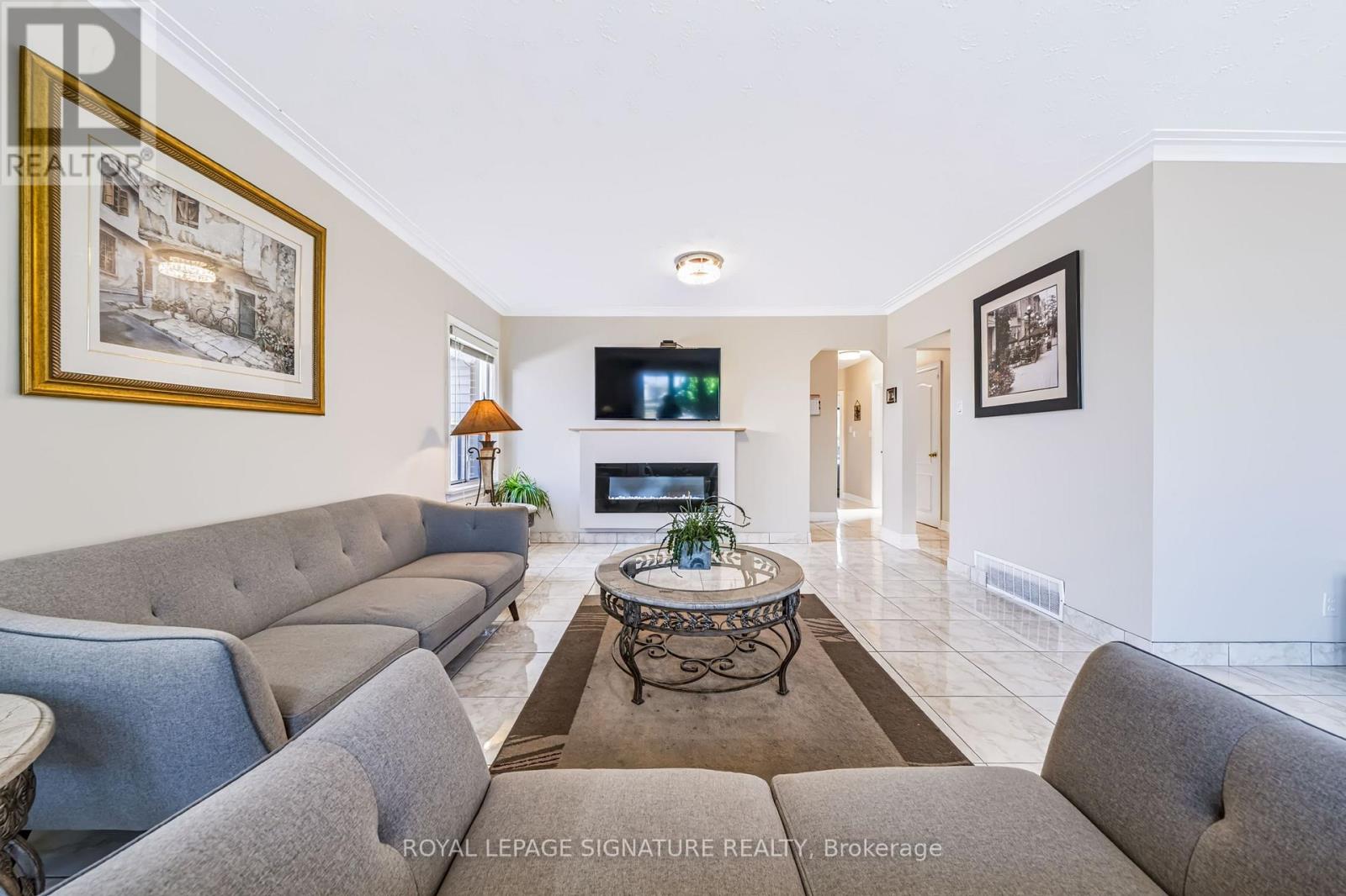 1377 Birchmount Road, Toronto, ON photo 11