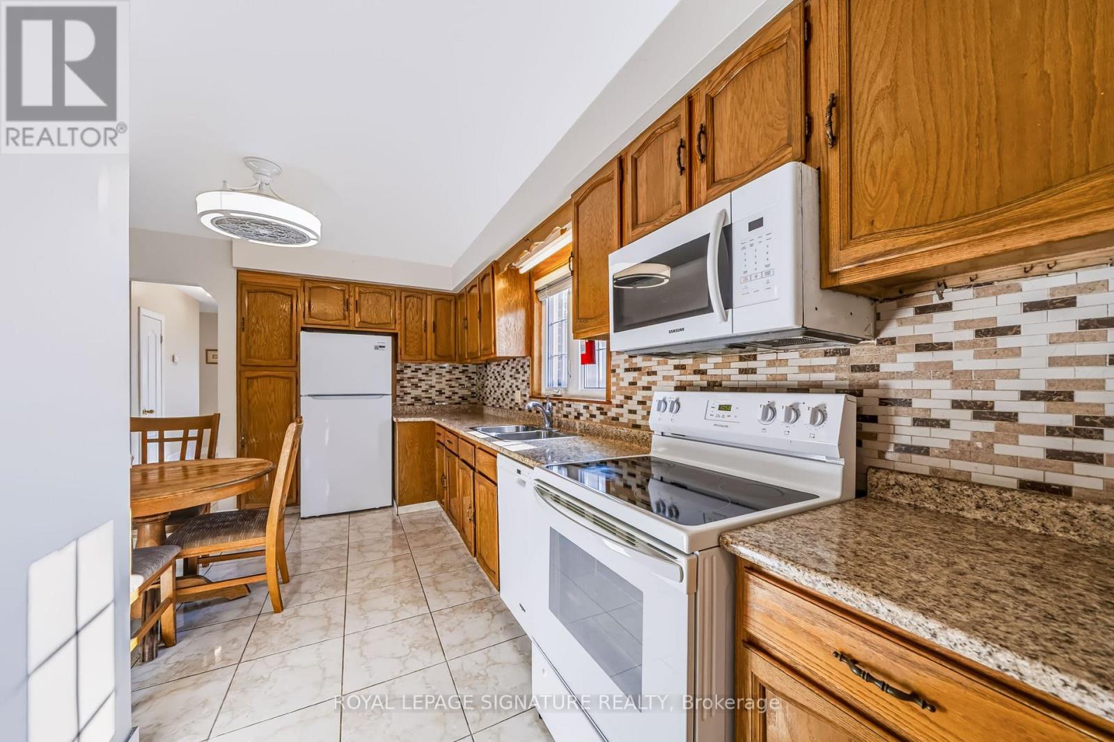 1377 Birchmount Road, Toronto, ON photo 14