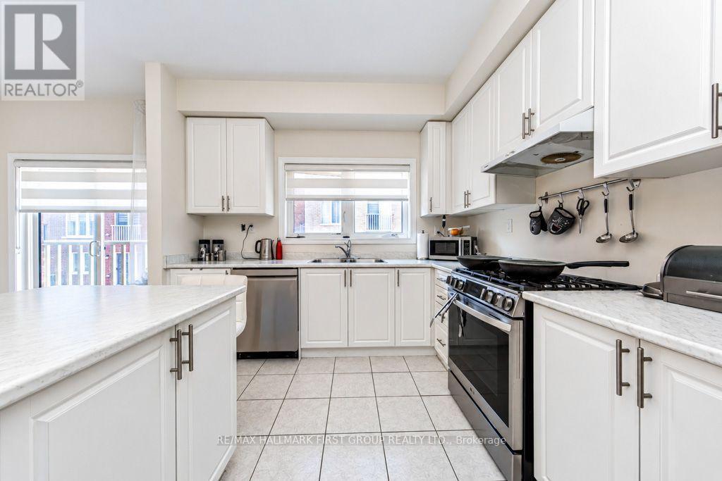 2620 Apricot Lane, Pickering, ON photo 25