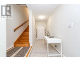 2620 Apricot Lane, Pickering, ON L1X0G8 Photo 7