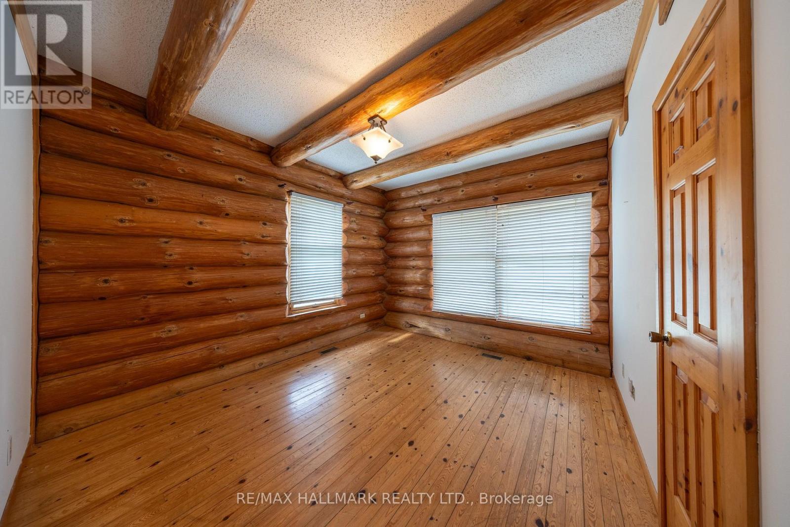 3741 Lakeshore Road East, Clarington, ON photo 16
