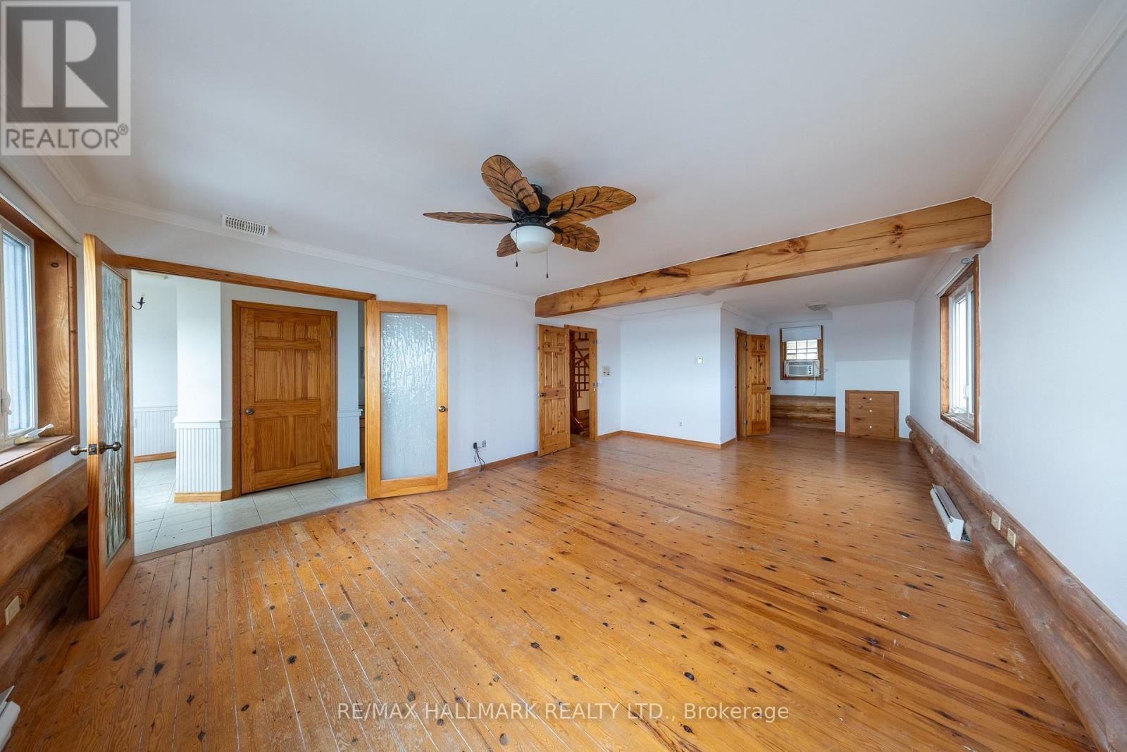 3741 Lakeshore Road East, Clarington, ON photo 18