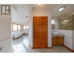 3741 Lakeshore Road E, Clarington, ON L1B1L9 Photo 21
