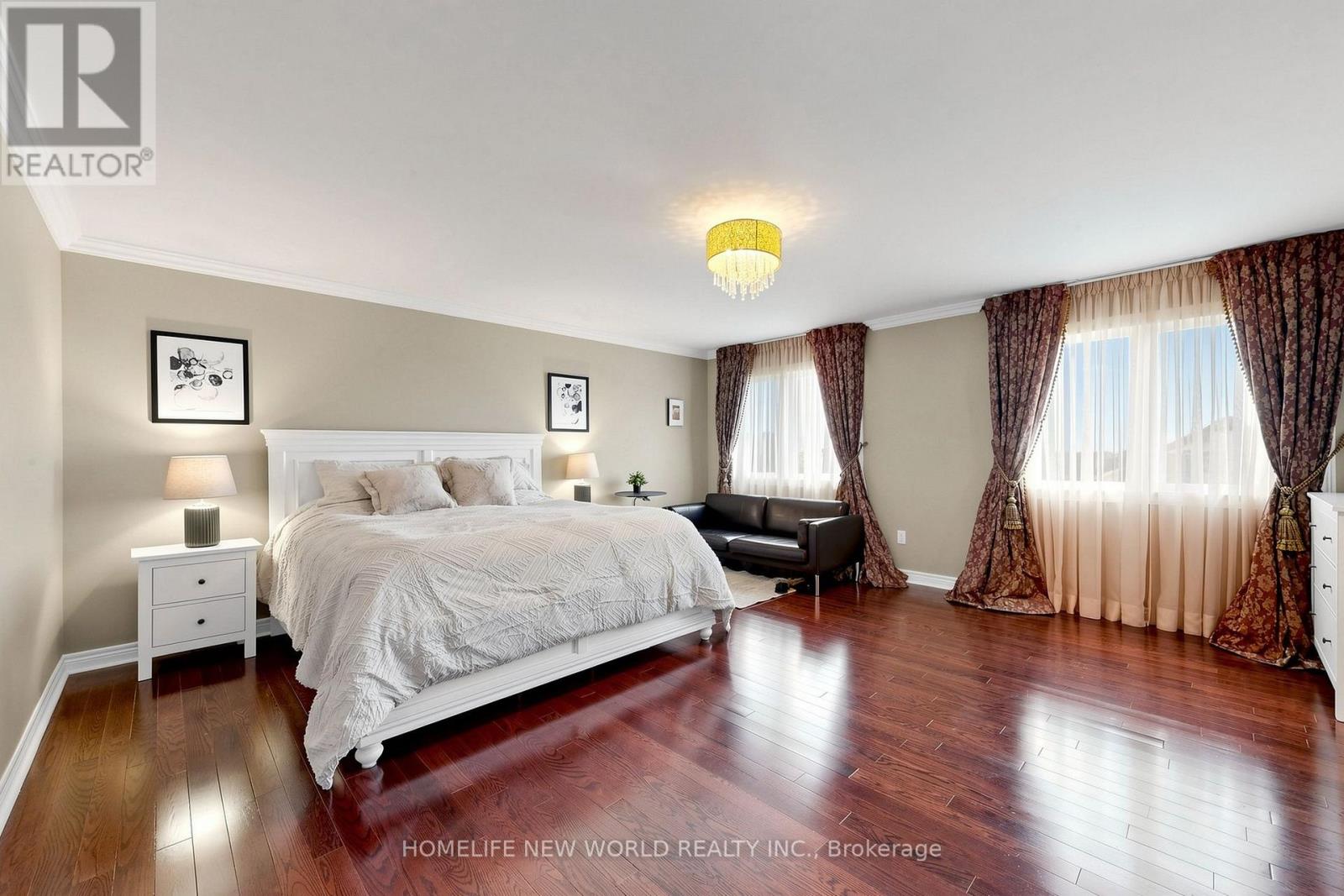 19 FEATHERWOOD DRIVE - 24