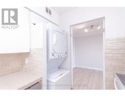 2205 - 50 Quebec Avenue, Toronto, ON M6P4B4 Photo 12