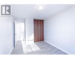 2205 - 50 Quebec Avenue, Toronto, ON M6P4B4 Photo 18