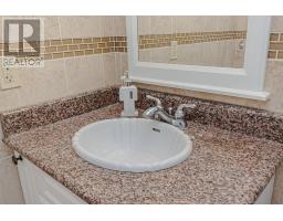2205 - 50 Quebec Avenue, Toronto, ON M6P4B4 Photo 28