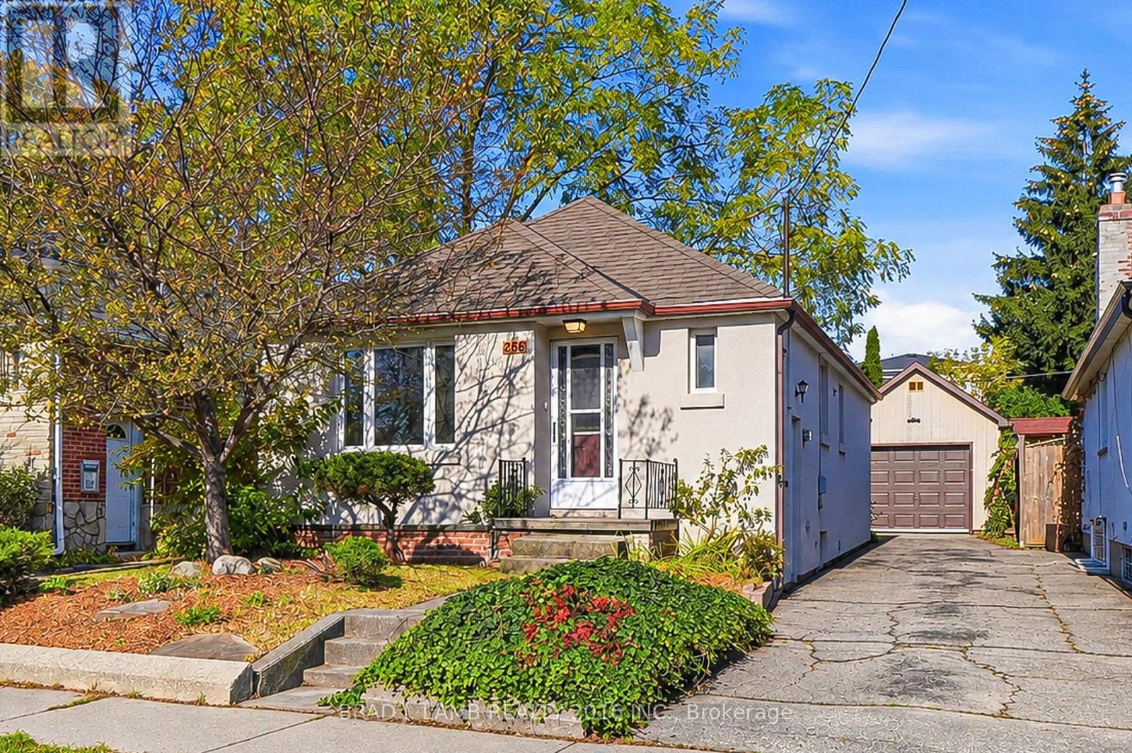 256 The Queensway, Toronto, ON