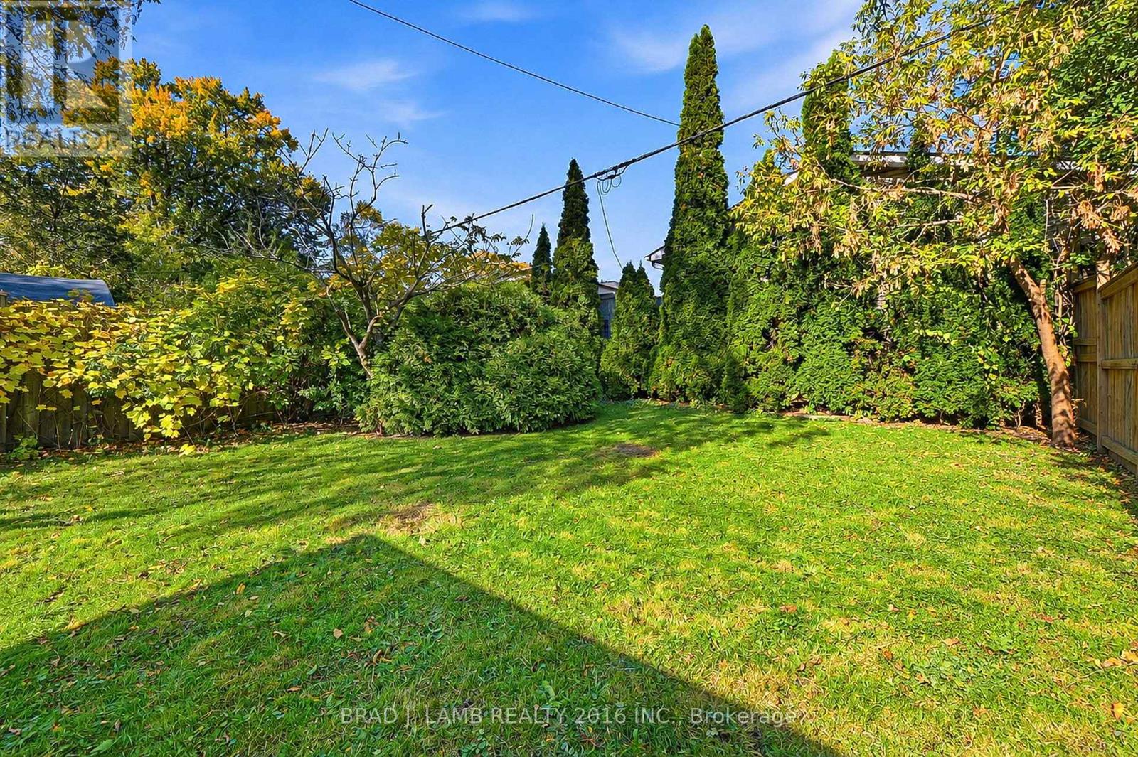 256 The Queensway, Toronto, ON photo 15