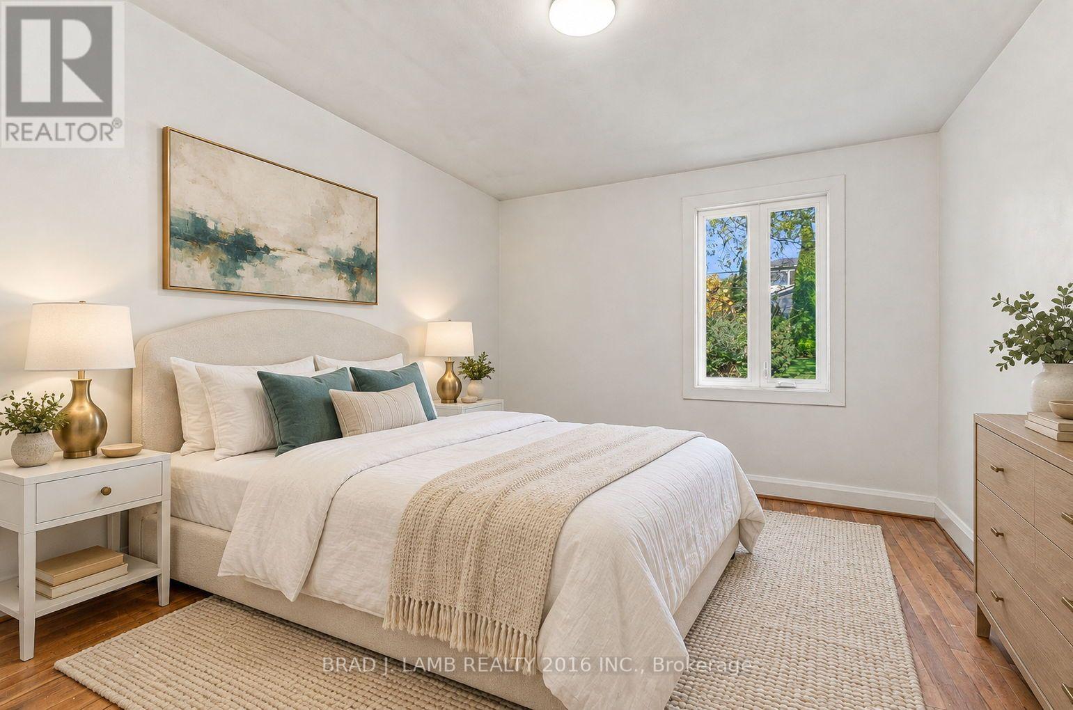 256 The Queensway, Toronto, ON photo 9