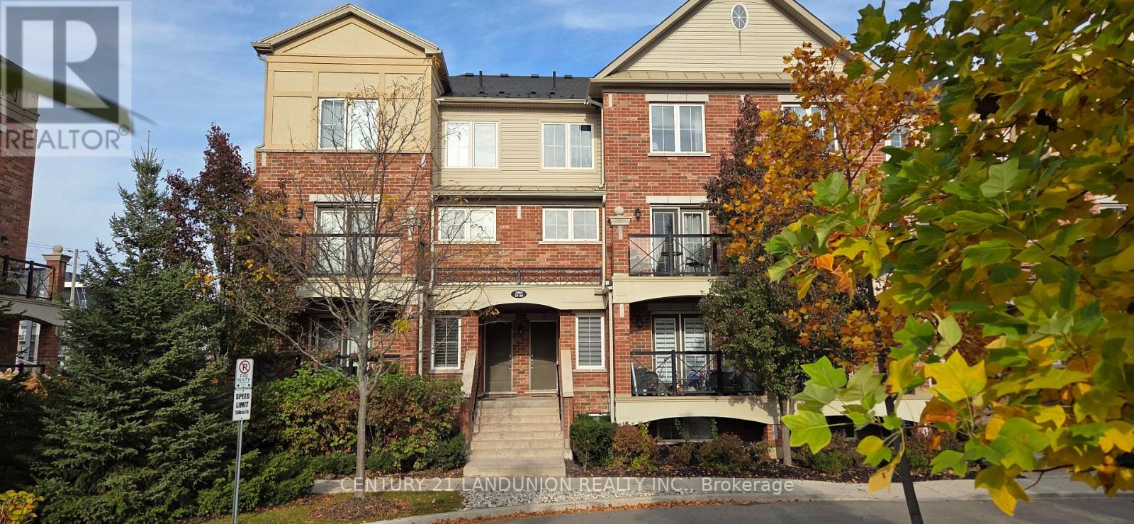 24- 2484 Post Road, Oakville, ON photo 1
