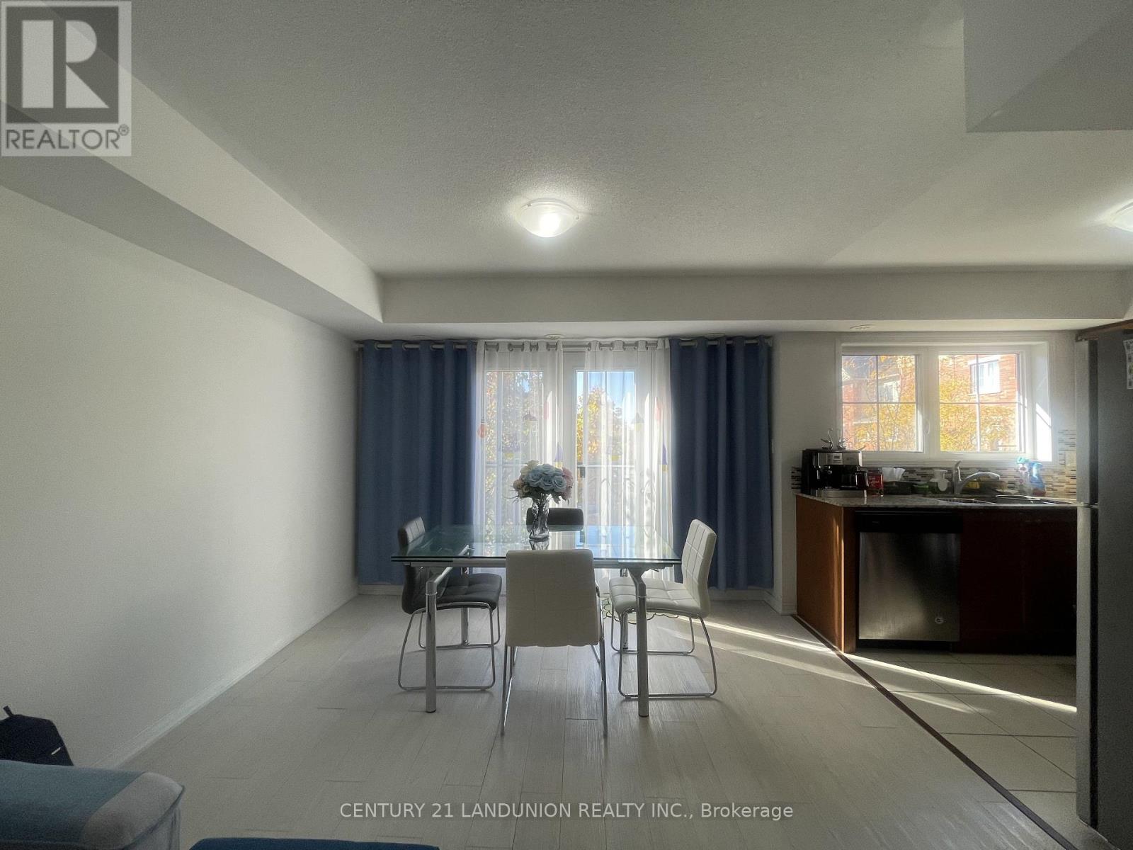 24- 2484 Post Road, Oakville, ON photo 4