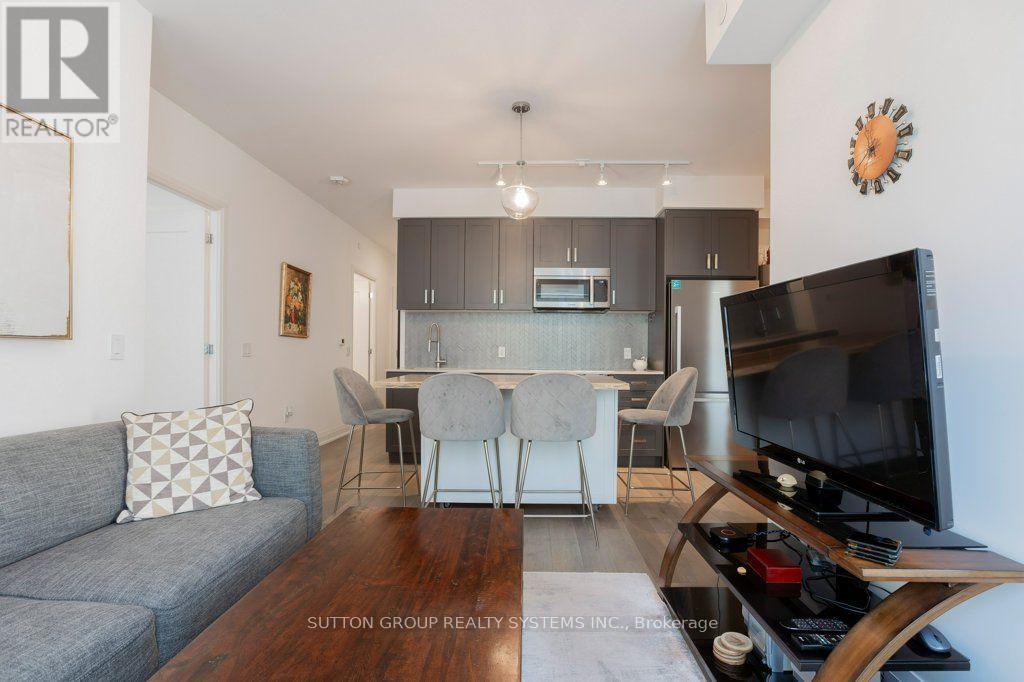 207- 293 The Kingsway, Toronto, ON photo 16