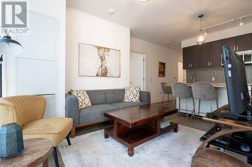 207- 293 The Kingsway, Toronto, ON photo 18