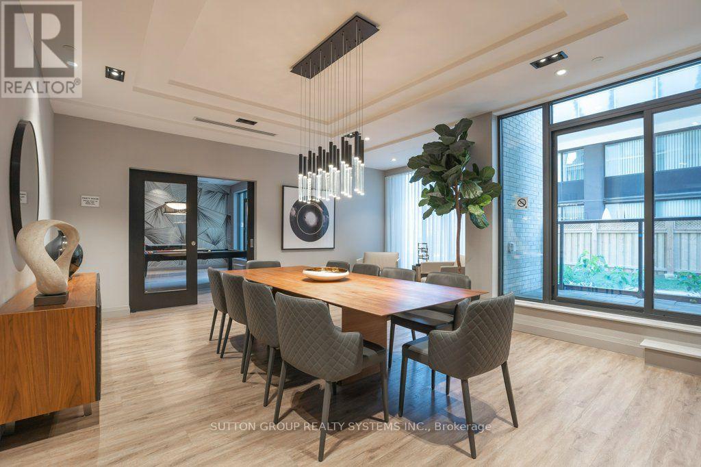 207- 293 The Kingsway, Toronto, ON photo 33