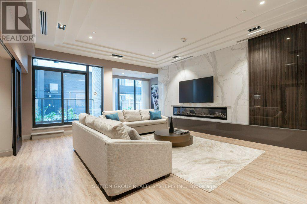 207- 293 The Kingsway, Toronto, ON photo 36