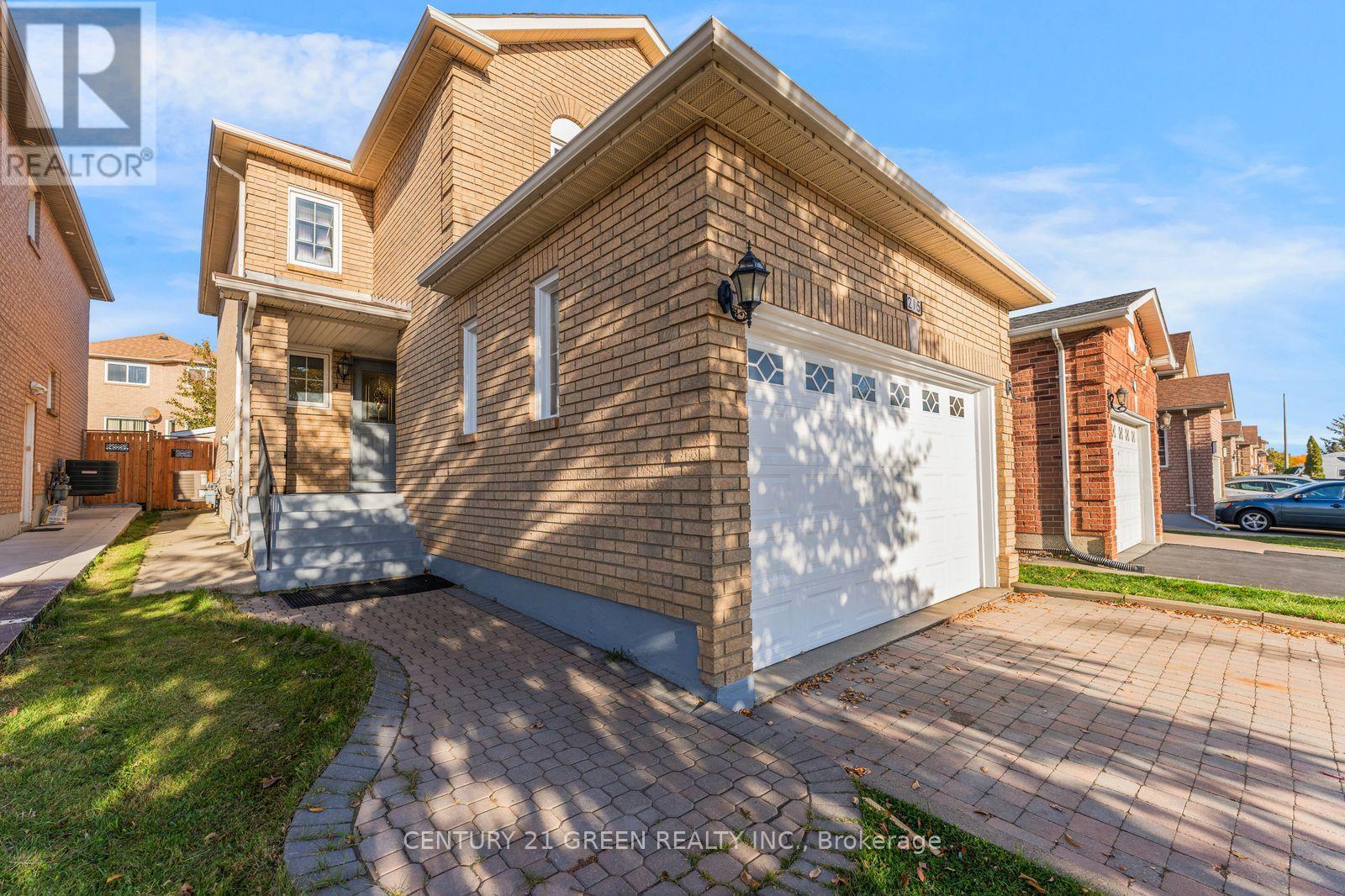 Photo of 215 KINGKNOLL DRIVE